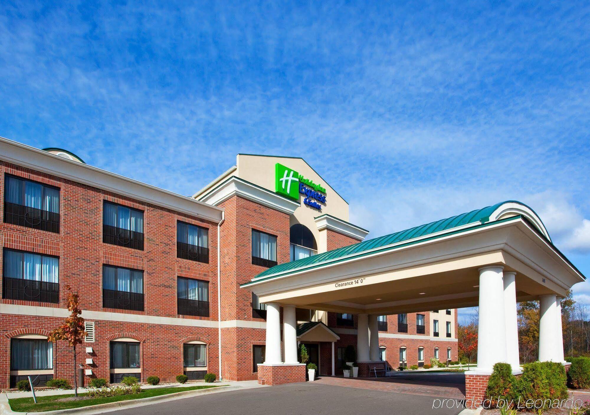 Hotel Express & By Ihg Grand Blanc